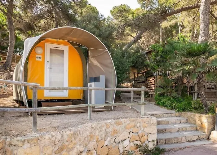 Camping Estival Torre de la Mora